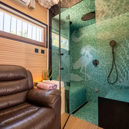Holiday home Baroque Art With Pool *